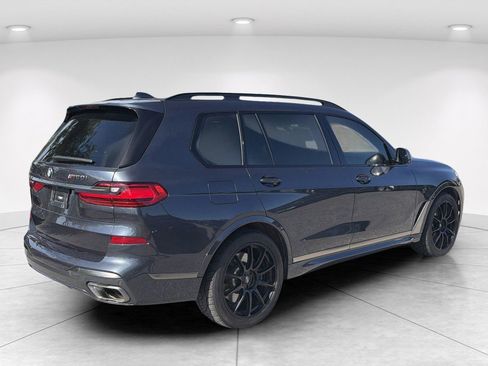 Used 2022 BMW X7 M50i w/ Dynamic Handling Package AWD/4WD image 4