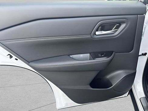 New 2026 Nissan Rogue SV FWD image 30