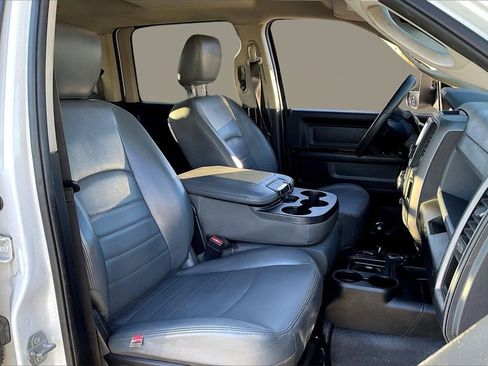 Used 2017 RAM 3500 Tradesman w/ Chrome Appearance Group image 28