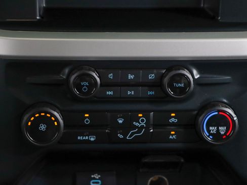 Used 2023 Ford F250 XL w/ XL Driver Assist Package AWD/4WD image 22