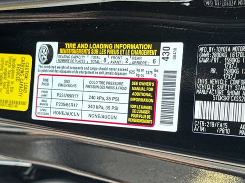 Used 2025 Toyota Sienna LE AWD/4WD image 49