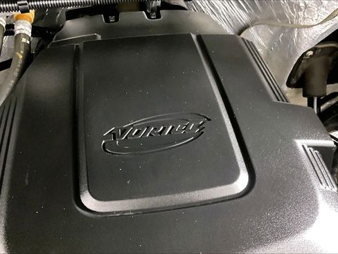 Used 2018 GMC Sierra 2500 SLT AWD/4WD image 32