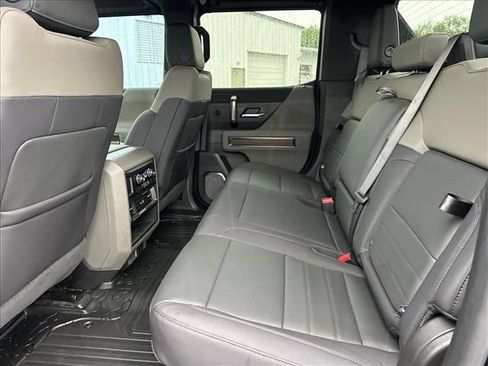 Used 2025 GMC Hummer EV 2X AWD/4WD image 19