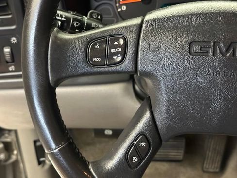 Used 2003 GMC Yukon XL SLT w/ 1SD Preferred Equipment Group AWD/4WD image 23