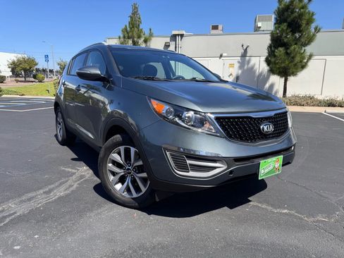 Used 2015 Kia Sportage LX image 8