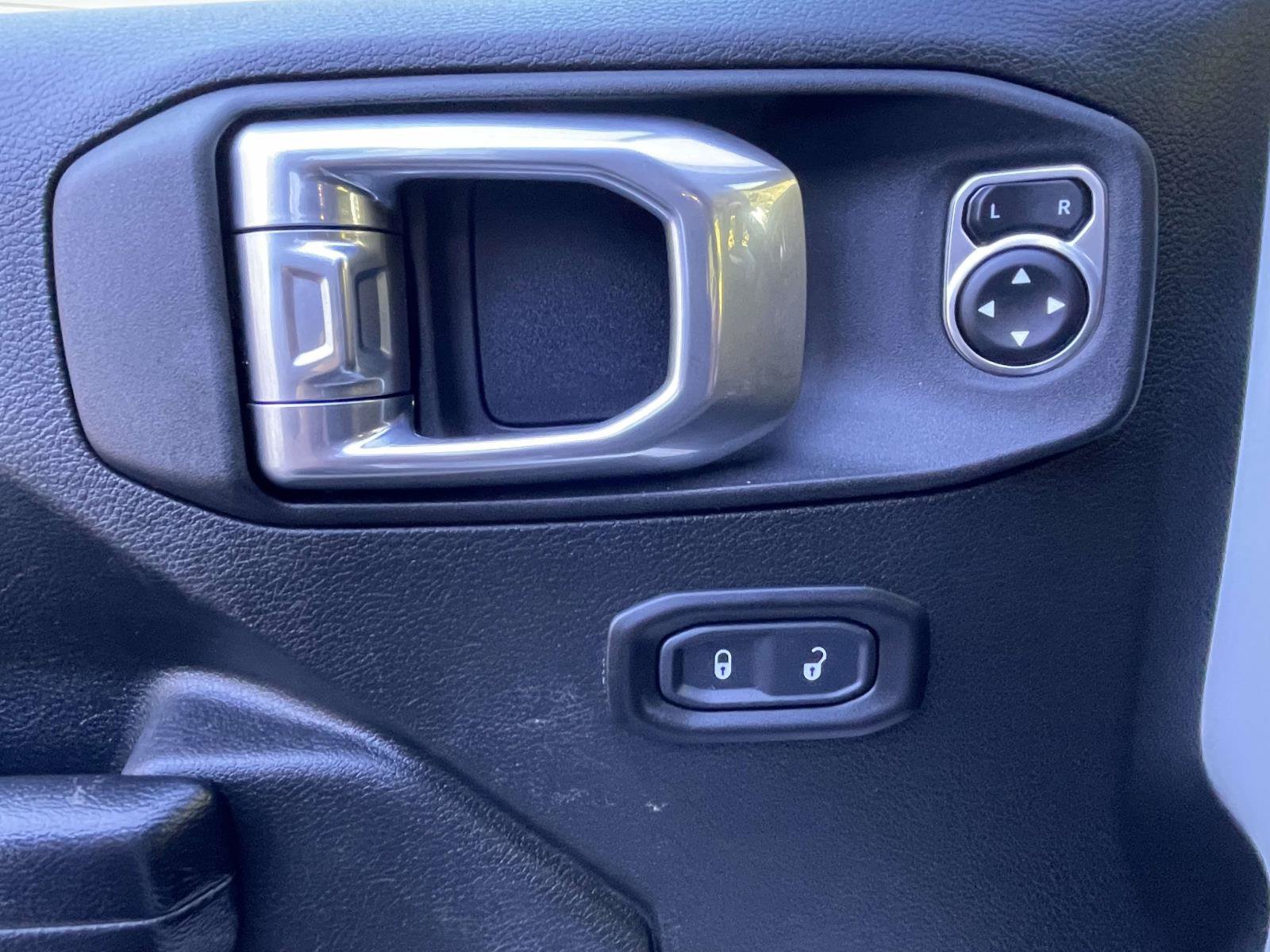 Certified 2021 Jeep Wrangler Unlimited Sport AWD/4WD image 19