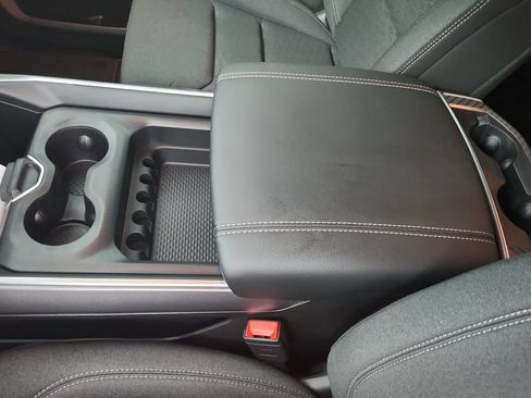 New 2026 RAM 1500 Express AWD/4WD image 27