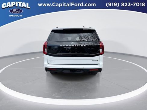 Certified 2025 Ford Expedition Active image 7
