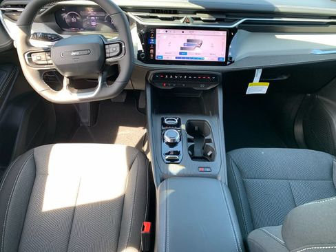 New 2026 Jeep Cherokee Laredo AWD/4WD image 24