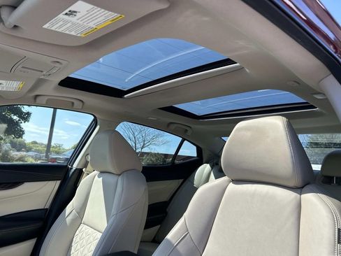 Used 2017 Nissan Maxima Platinum w/ Interior Lighting Package image 21