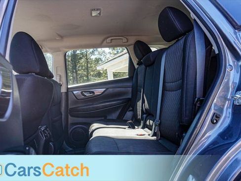 Used 2019 Nissan Rogue SV image 21