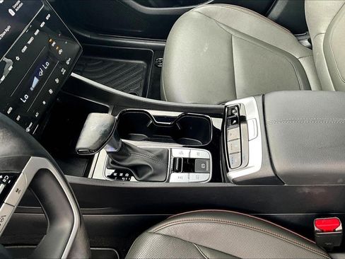 Used 2024 Hyundai Santa Cruz Limited image 15