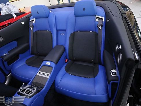 Used 2018 Rolls-Royce Dawn image 17