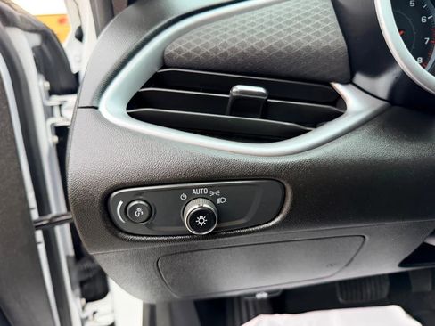 Used 2023 Chevrolet Malibu LT image 26