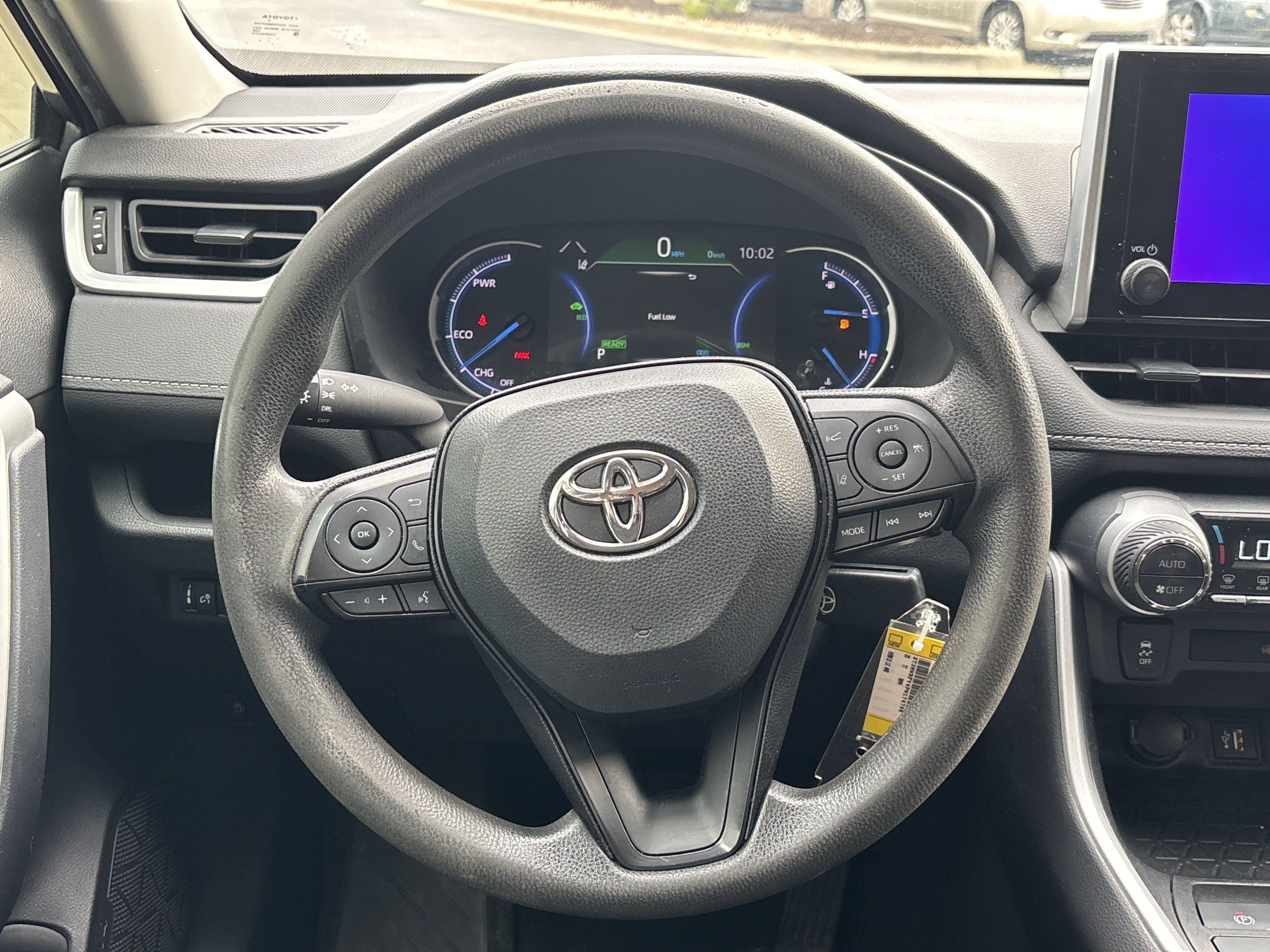 Used 2023 Toyota RAV4 LE AWD/4WD image 17