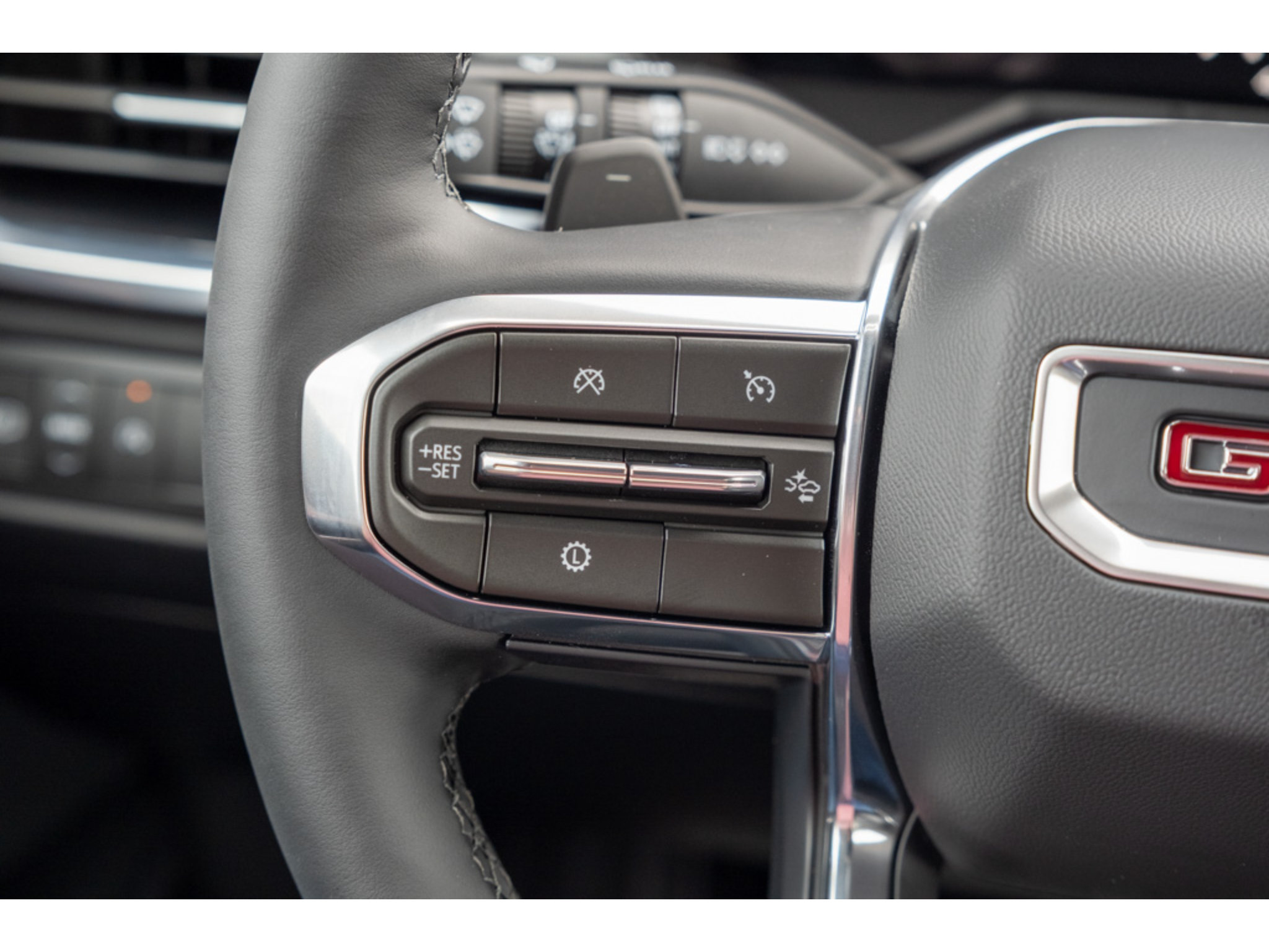 New 2027 GMC Acadia Elevation w/ Elevation Premium Package FWD image 18