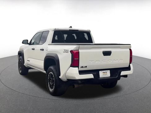 Used 2025 Toyota Tacoma TRD Off-Road image 11