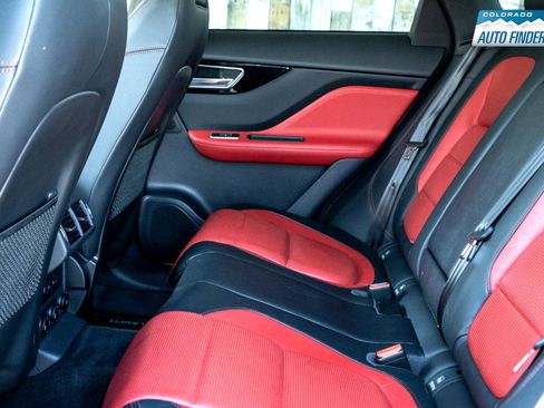 Used 2018 Jaguar F-PACE R-Sport image 26