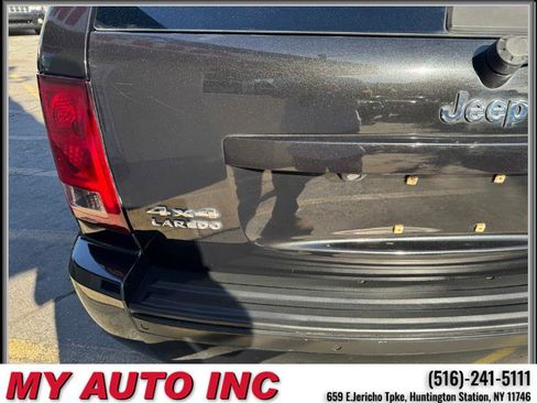 Used 2010 Jeep Grand Cherokee Laredo image 36