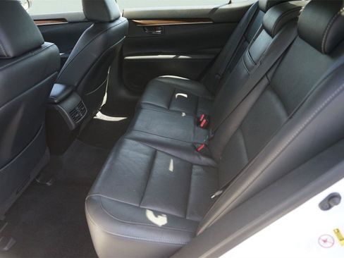 Used 2014 Lexus ES 350 w/ Luxury Package FWD image 13