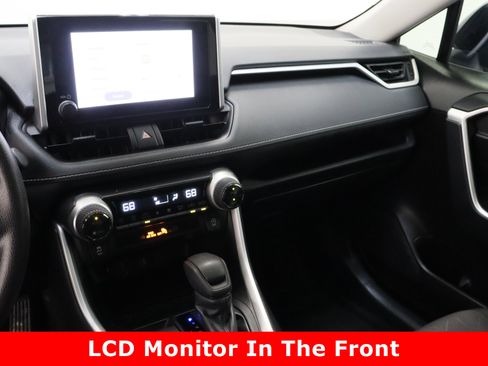 Used 2024 Toyota RAV4 XLE w/ Convenience Package image 16