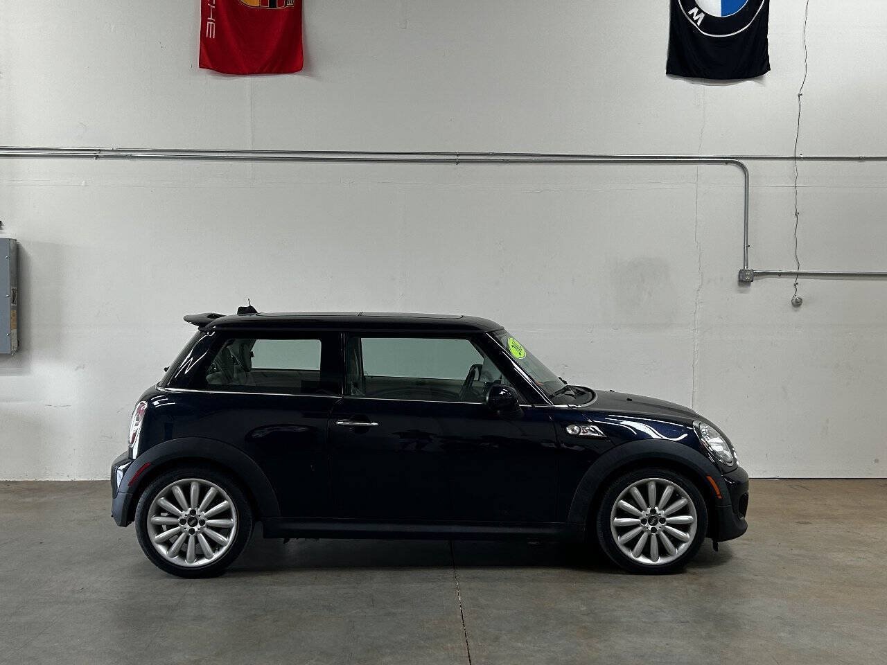 Used 2012 MINI Cooper S w/ Technology Pkg FWD image 1