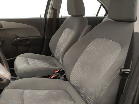 Used 2018 Chevrolet Sonic LS FWD image 17