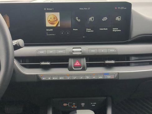 New 2025 Kia K4 LXS image 15