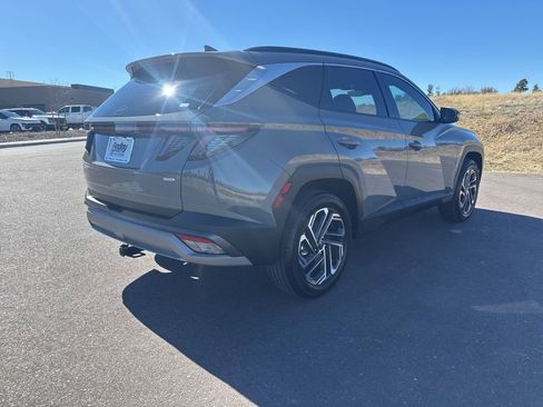Used 2025 Hyundai Tucson Limited AWD/4WD image 6