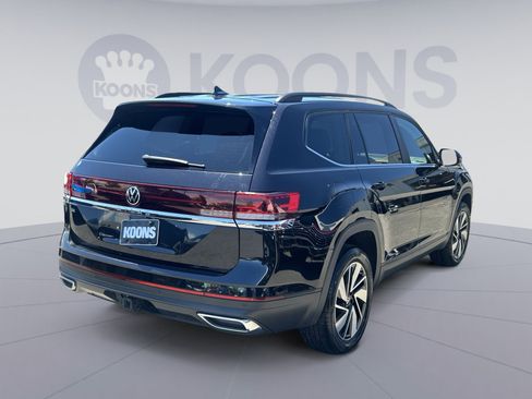 Used 2024 Volkswagen Atlas SE FWD image 11