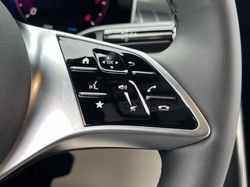 New 2026 Mercedes-Benz GLC 300 4MATIC image 37