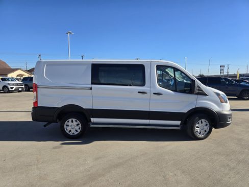 Used 2024 Ford Transit 250 Low Roof w/ Exterior Upgrade Package image 2