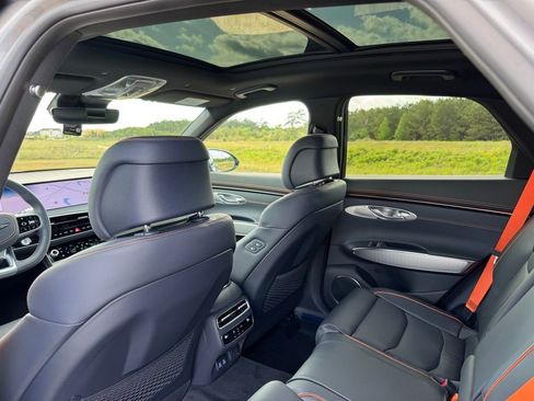 New 2026 Genesis GV70 2.5T Sport Prestige AWD/4WD image 24