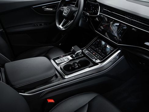 Used 2023 Audi Q8 Premium Plus w/ Premium Plus Package AWD/4WD image 30