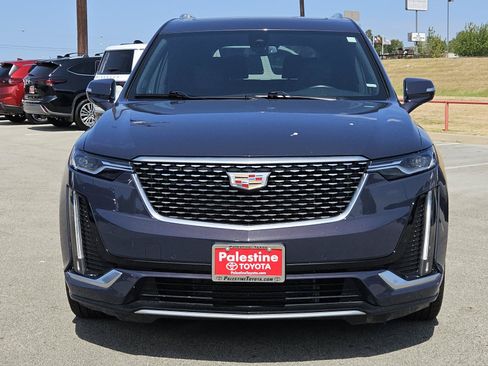 Used 2024 Cadillac XT6 Premium Luxury FWD image 2