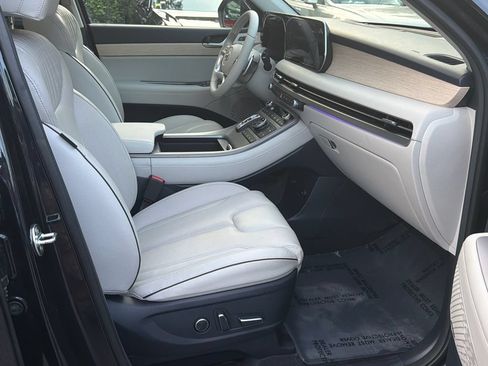 Used 2024 Hyundai Palisade Limited AWD/4WD image 14