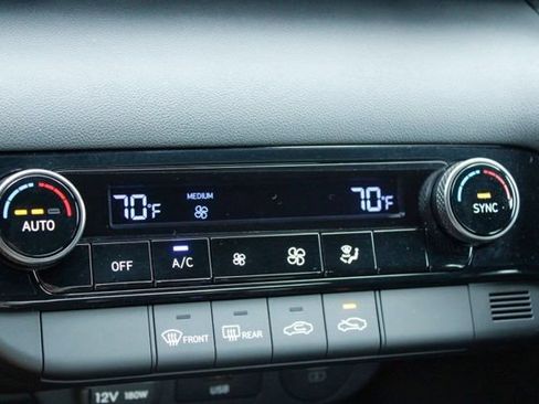 Certified 2025 Hyundai Elantra Sport FWD image 25