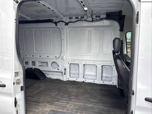 Used 2023 Ford Transit 250 Medium Roof AWD image 17