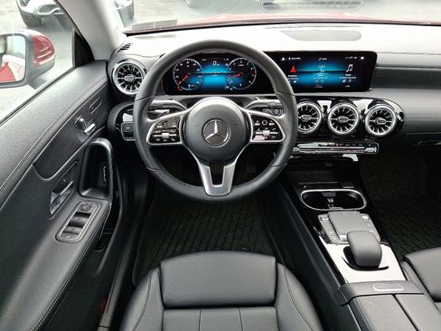 Used 2023 Mercedes-Benz CLA 250 4MATIC image 12