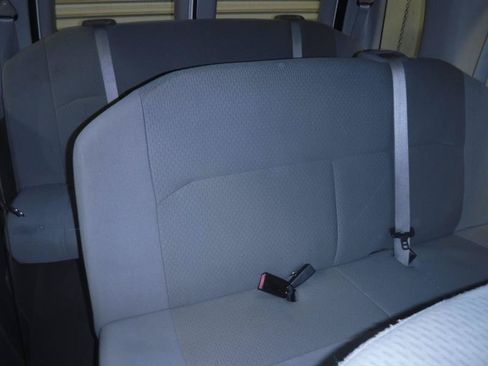 Used 2008 Ford E-350 and Econoline 350 XLT RWD image 29