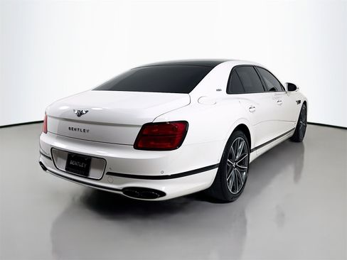 Certified 2021 Bentley Flying Spur V8 image 8