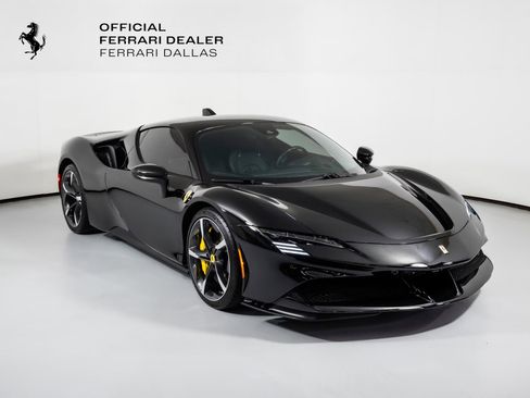 Used 2022 Ferrari SF90 Stradale image 1