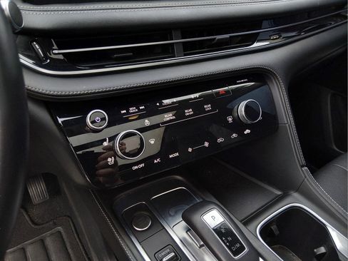 Used 2022 INFINITI QX60 Sensory w/ Cargo Package FWD image 14