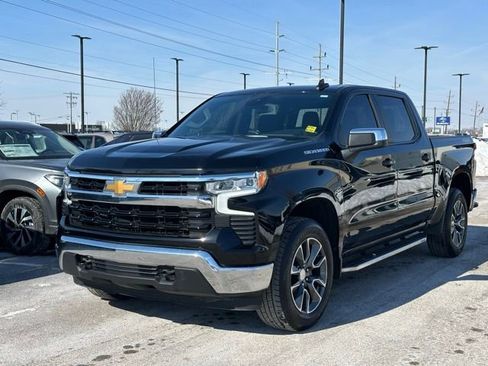 Used 2024 Chevrolet Silverado 1500 LT image 3