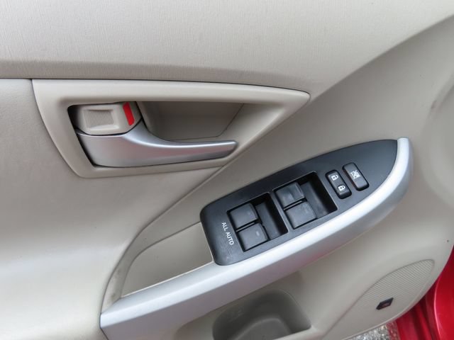 Used 2012 Toyota Prius Four w/ Deluxe Solar Roof Pkg FWD image 14