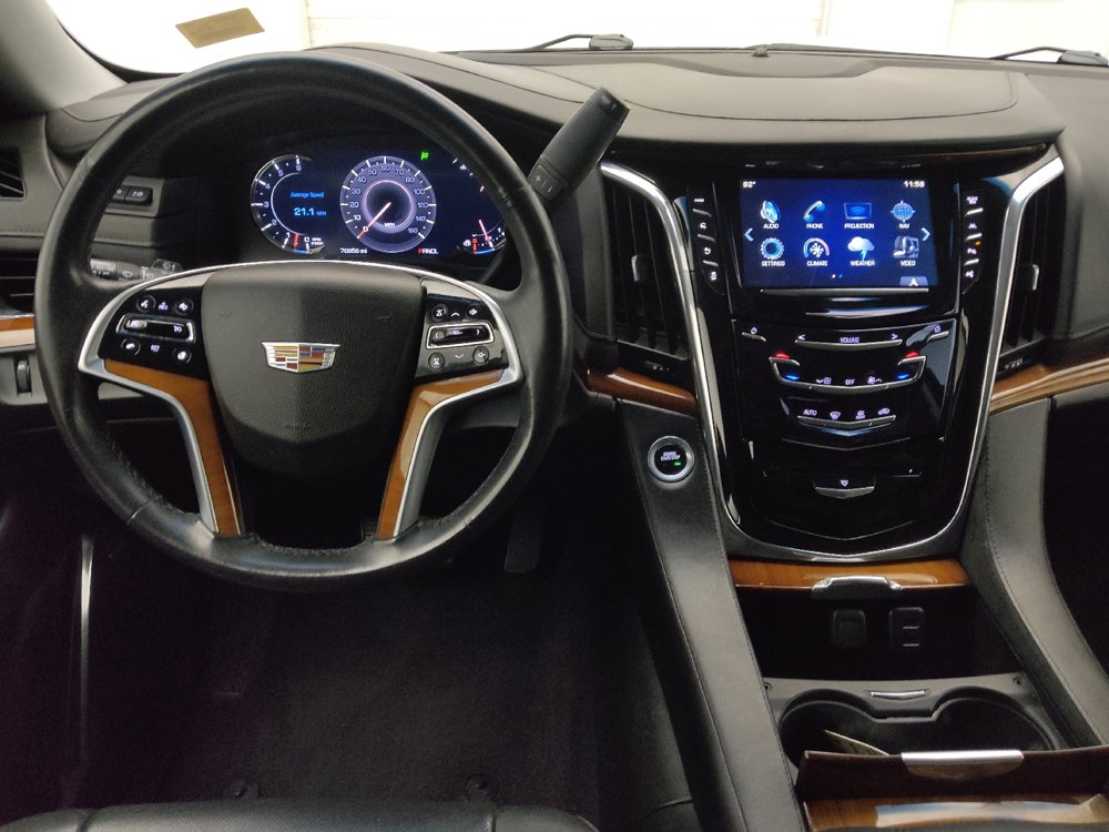 Used 2017 Cadillac Escalade ESV Premium Luxury AWD/4WD image 22
