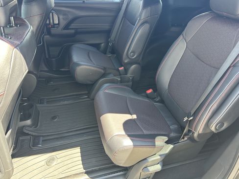 Certified 2025 Toyota Sienna XSE w/ XSE Premium Package AWD/4WD image 20
