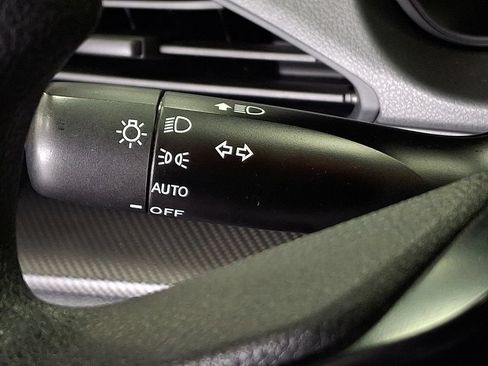 Used 2025 Subaru Crosstrek 2.0i w/ Crosstrek Mirror Package AWD/4WD image 27