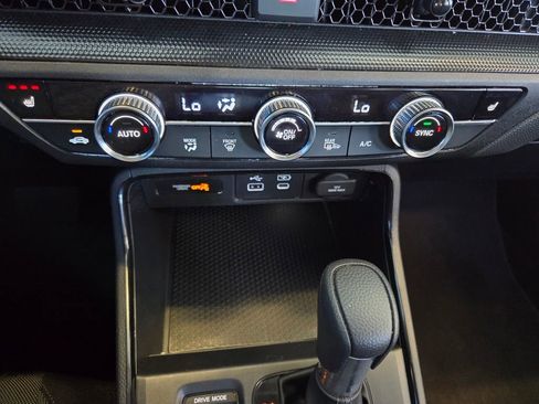Certified 2025 Honda CR-V EX image 38