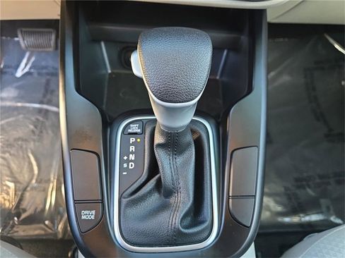 Used 2024 Kia Soul LX image 17